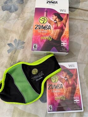 Zumba Fitness (Nintendo Wii, 2010) Game, Sealed, comes with belt
